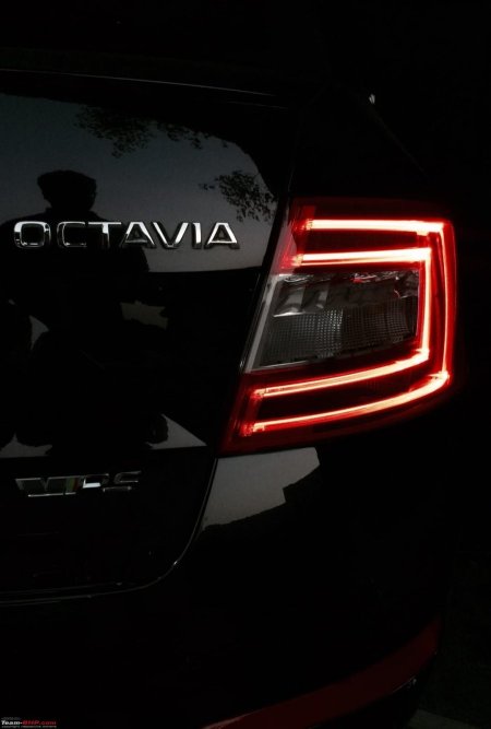 ضوء خلفي Skoda Octavia (2013-2016)